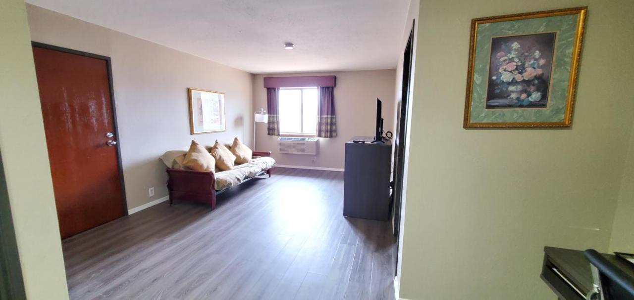 Super 8 By Wyndham