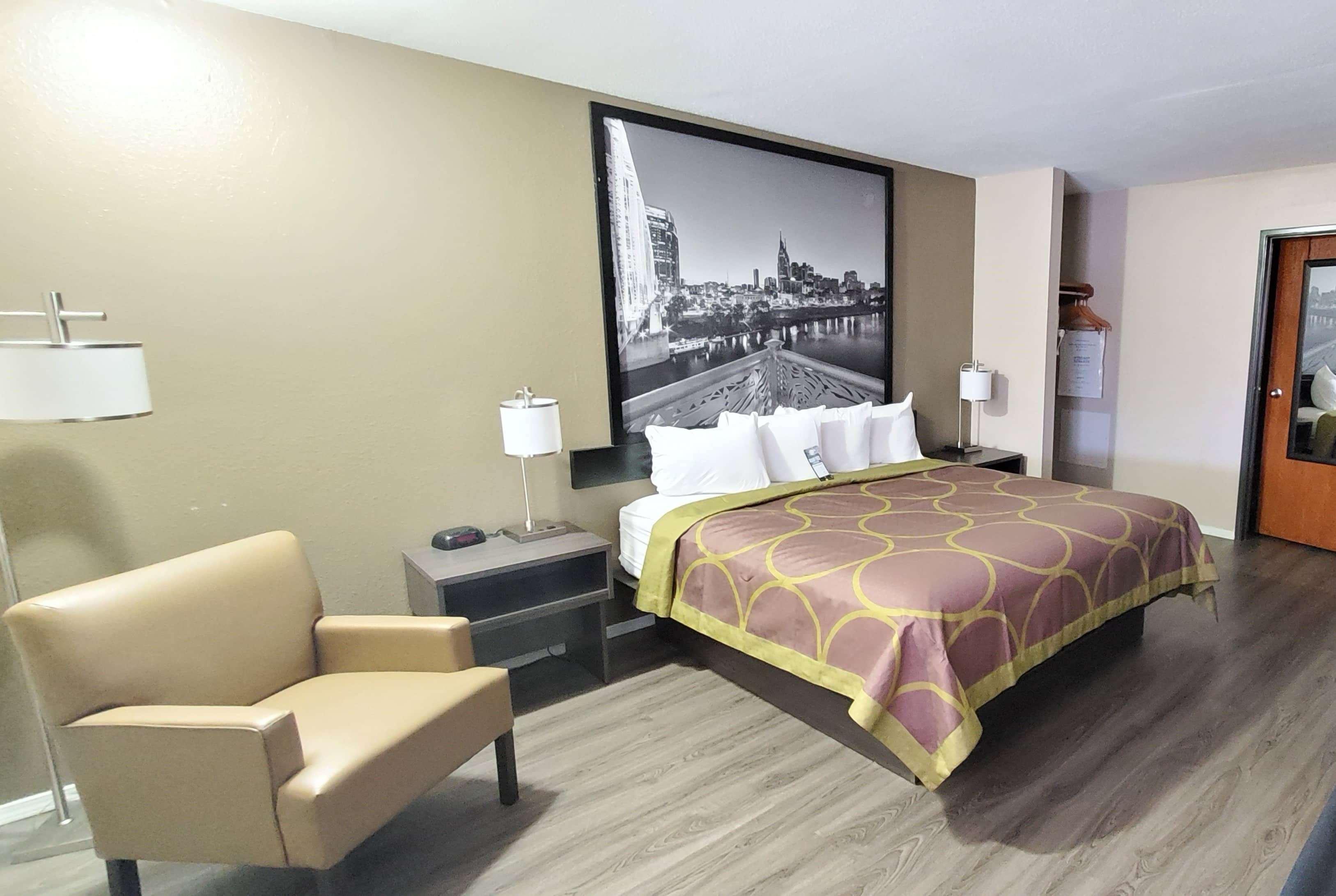 Super 8 By Wyndham 2* Paris